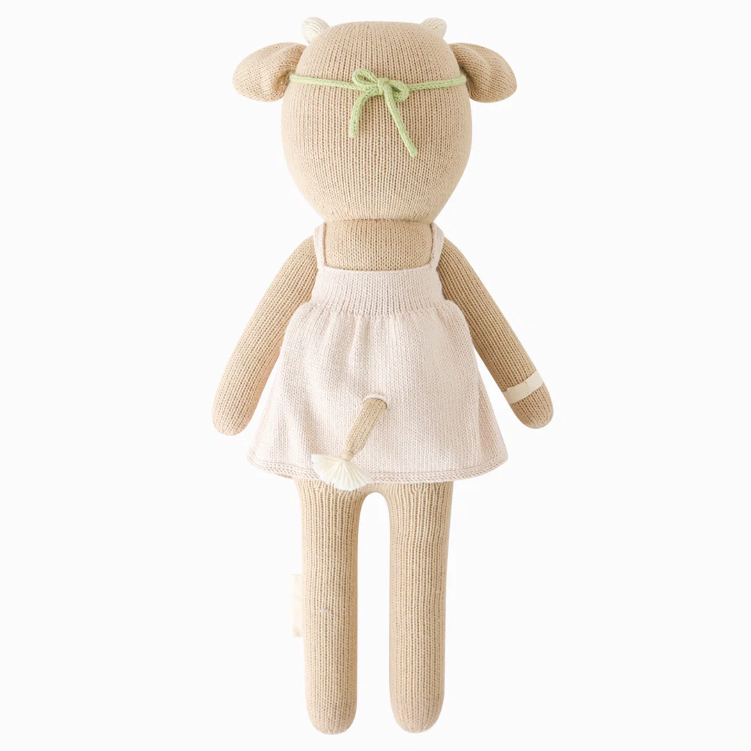 Amelia the cow - Image 9