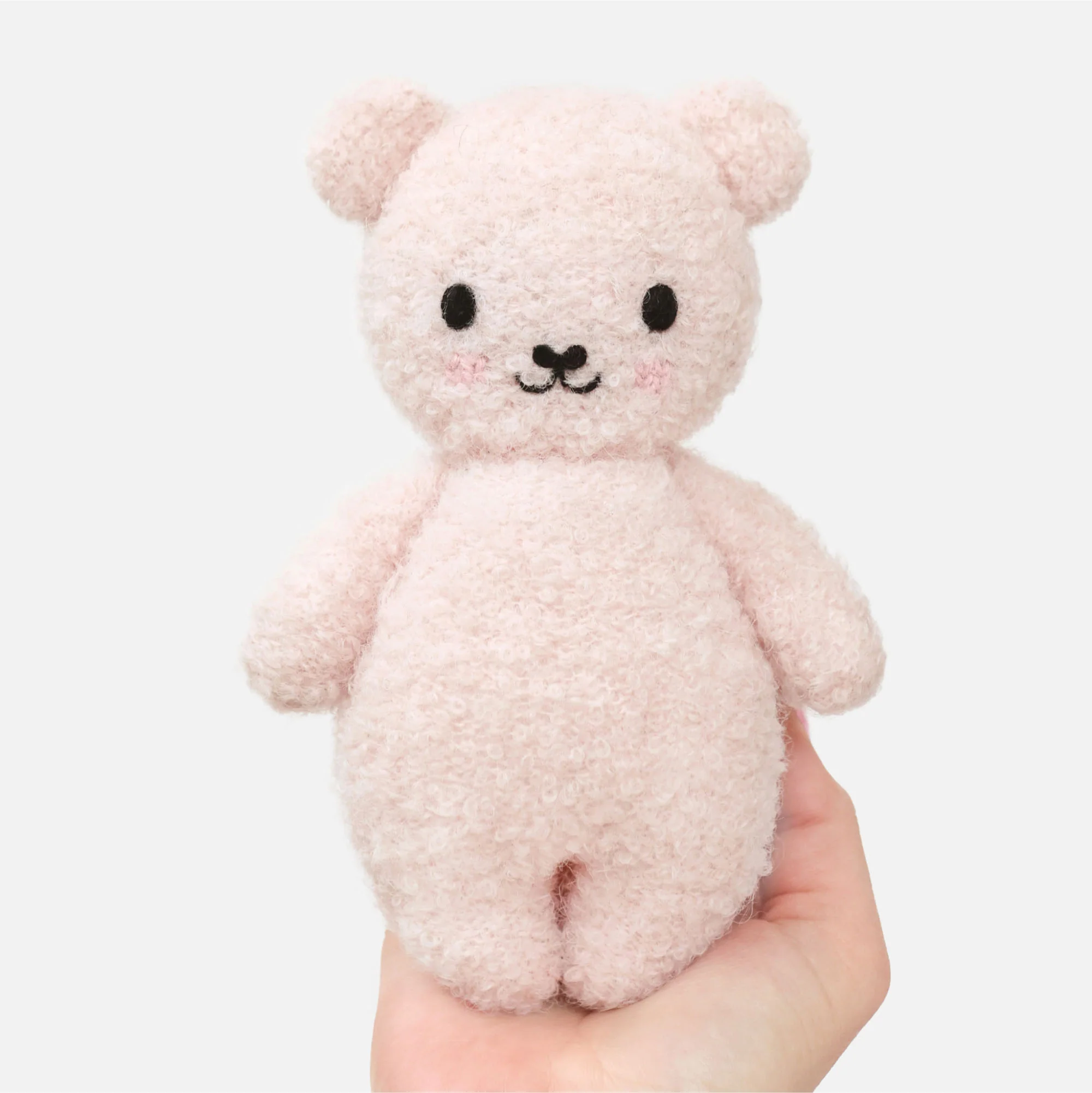 Baby bouclé bear (strawberry) - Image 3