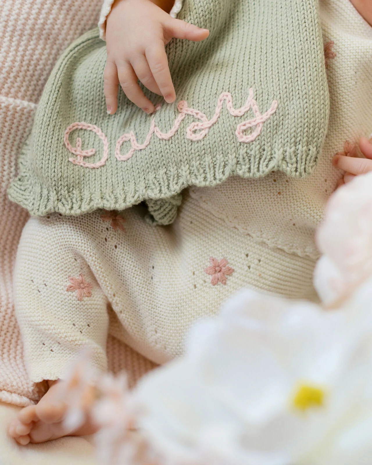Baby daisy lovey - Image 5