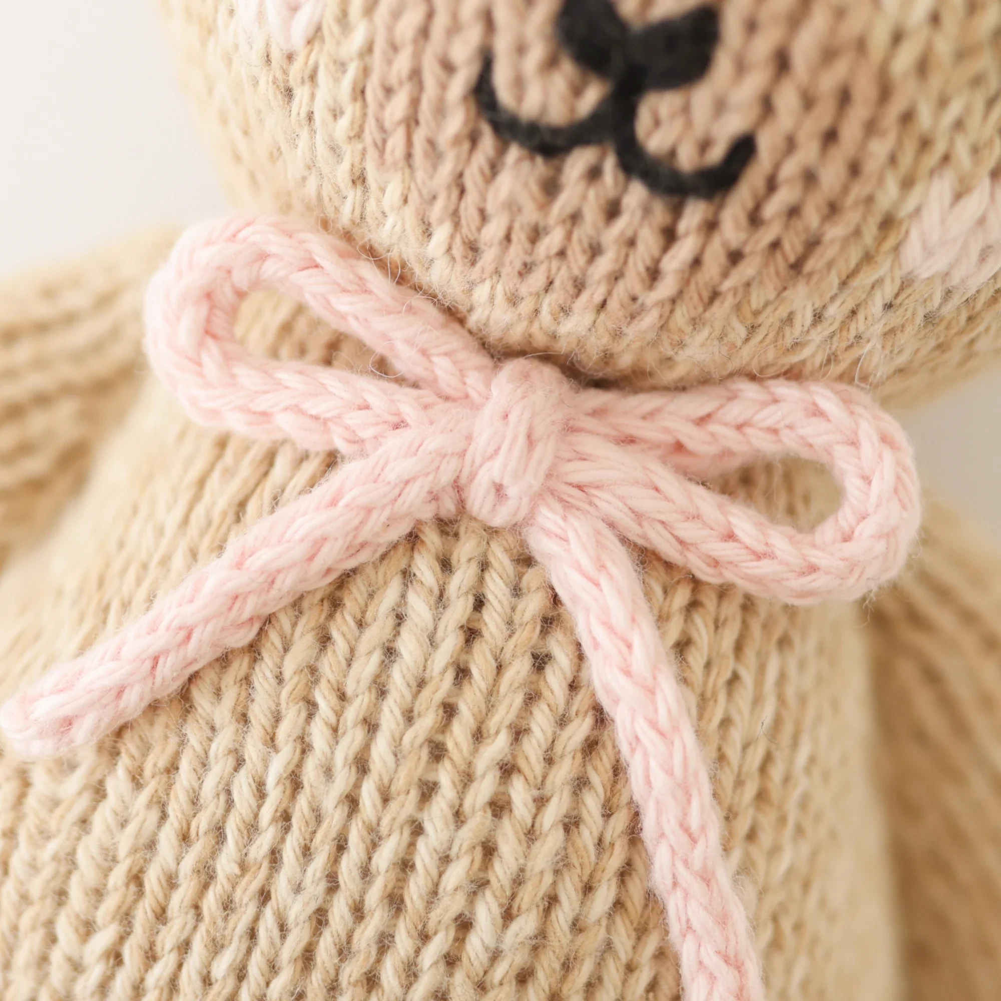 Baby honey bear (blush bow) - Image 3
