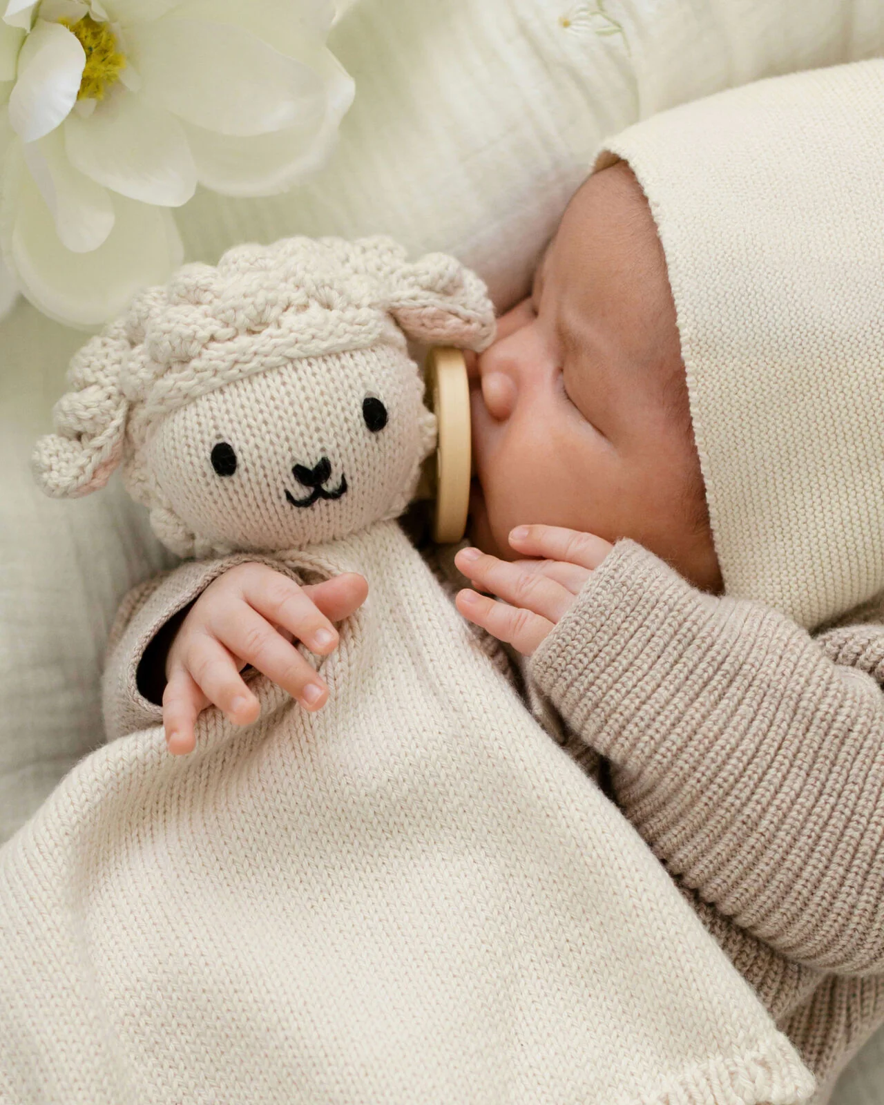Baby lamb lovey - Image 3
