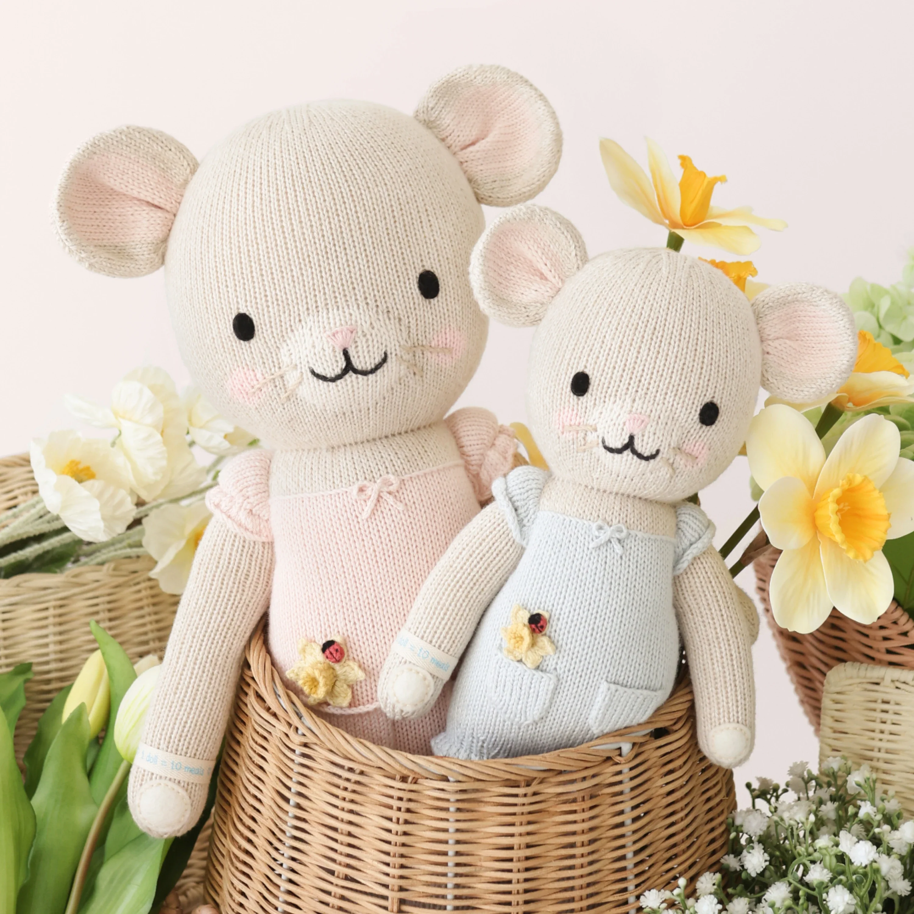 Beatrice the mouse (blush) - Image 6