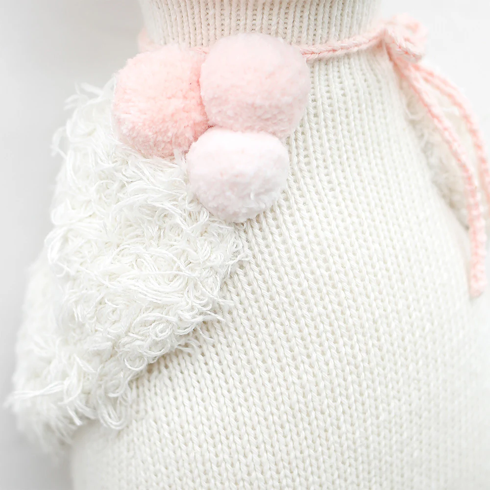 Harlow the swan - Image 3